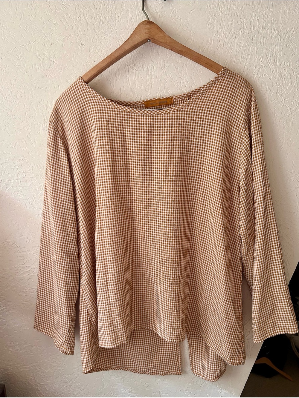 Relaxed Cut Loose Gingham Long-Sleeve Top in brown/white size L
